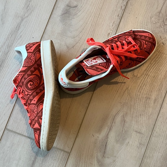 Adidas Y2K Disney Moana Red Graphic Stan Smith Sneakers - Picture 5 of 8